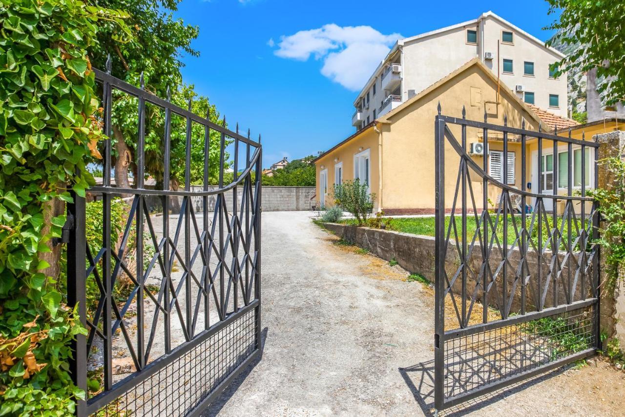 Apartments Zeljka-Dobrota Kotor Exterior photo